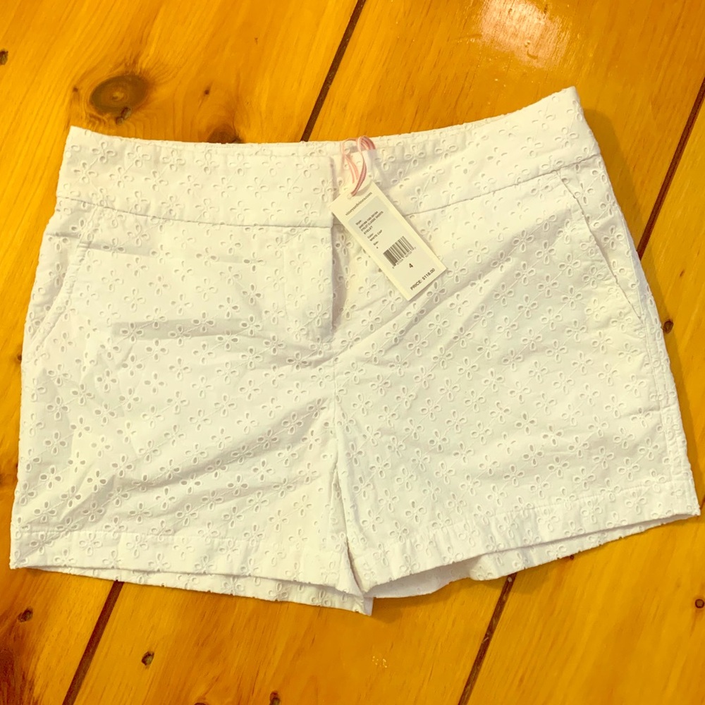Vineyard Vines Eyelet Shorts